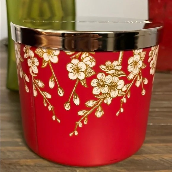 Bath & Body Works Red Cherry Blossom Candle - Picture 2 of 4